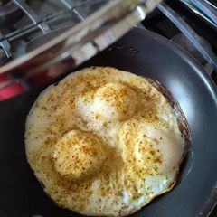 A picture of Butter-milk Bay Eggs.