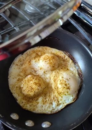 A picture of Butter-milk Bay Eggs.