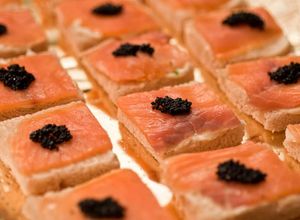 Una foto de Canapés de salmón