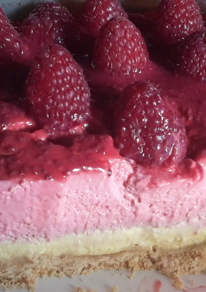 Una foto de Bavaroise de frambuesa y chocolate blanco