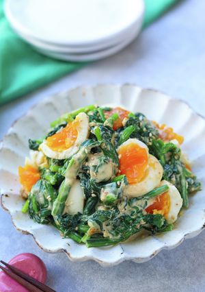 A picture of Spinach and Egg Sesame Mayo Salad.