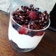 Colazione fit - Riso soffiato al cioccolato con yogurt e frutta