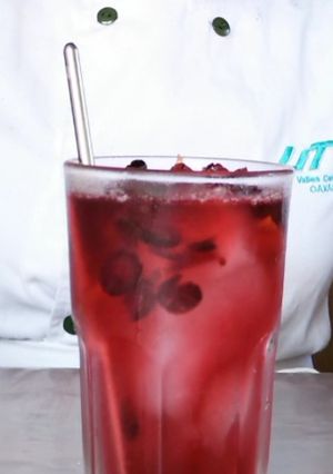 Una foto de Tizana de manzana y arándanos