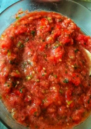 A picture of Tamatar ki chutney.