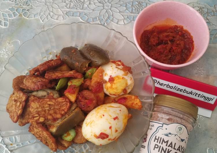 Cara Gampang Membuat Telur Balado Anak Kos, Menggugah Selera