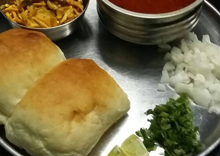 Misal pav