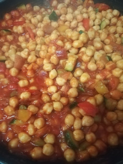 Una foto de Garbanzos con verduras