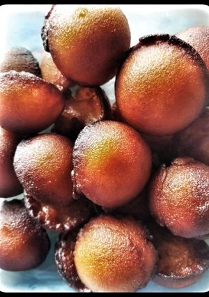 A picture of Unniyappam.