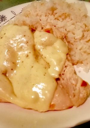 Una foto de Pechuga gratinada, deli y fácil😊❤️😋🍗