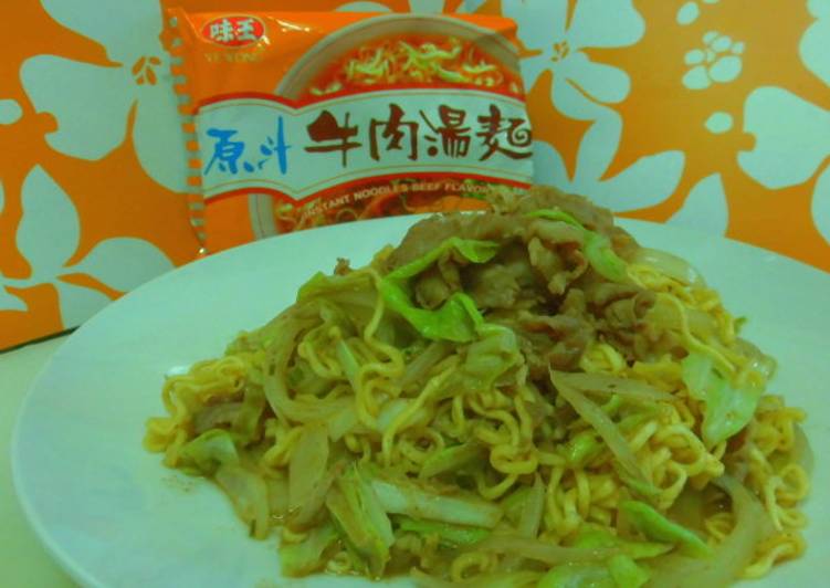 【味王泡麵創意秀】 高麗菜牛肉炒麵