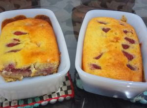 Foto resep Strawberry yoghurt cake #keto