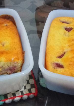 Foto resep Strawberry yoghurt cake #keto