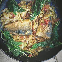 A picture of Pan fried mackerel in sauce.