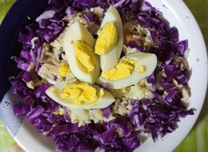 Una foto de Salpicón de pollo con repollo morado