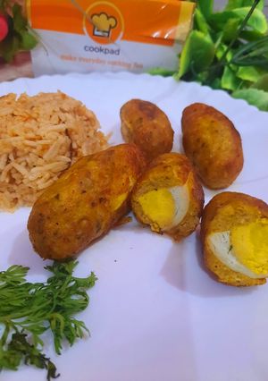 A picture of Nargasi kofta kababs.