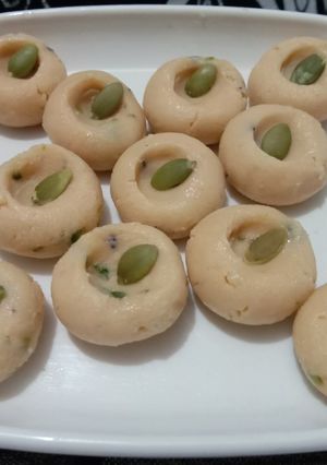 A picture of Milk peda.