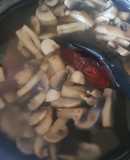 Caldo de Champiñones