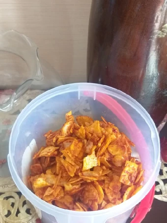 Langkah Gampang Membikin Resep Keripik singkong manis pedas yang Uenak Anti Ribet, Lezat