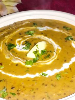 दाल मखनी (dal makhani recipe in hindi) रेसिपी मुख्य फोटो