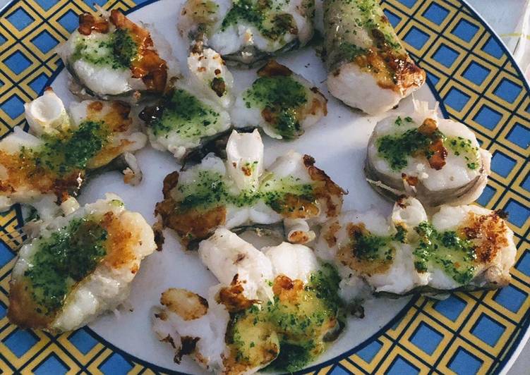 Rape a la plancha con aliño de perejil