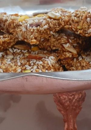 عکسی از دستور سوهان کنجدی یا پشت زیک
