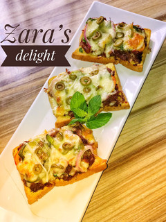 A picture of Bread pizza.