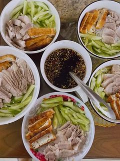 Hình của món Bún trộn nước Tương.