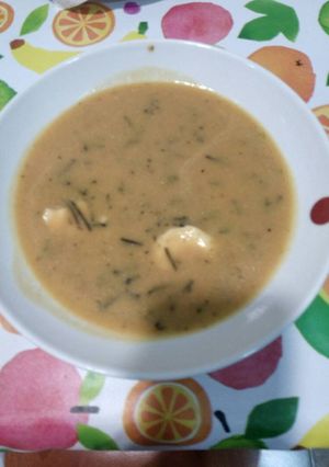 Una foto de Puré de semillas de calabaza con algas y queso