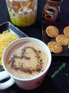 कैपेचिनो कॉफी (cappuccino coffee recipe in Hindi) रेसिपी मुख्य फोटो