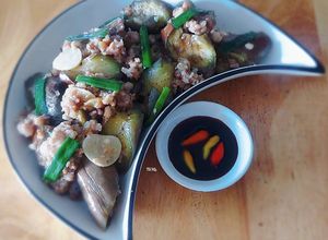 Hình của món CÀ tím xào thịt.