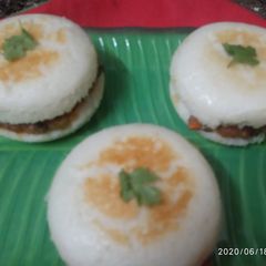 A picture of Idli Sandwich.