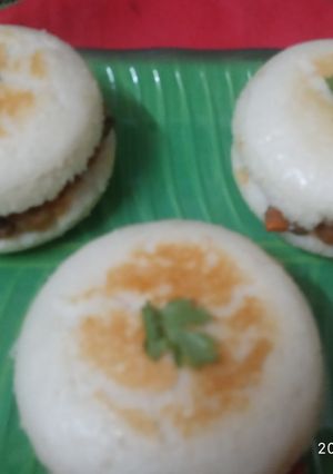 A picture of Idli Sandwich.