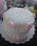 Torta de fondant relleno de mousse de coco