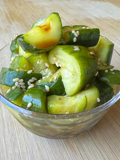 A picture of Japanese Mashed Cucumber Salad.