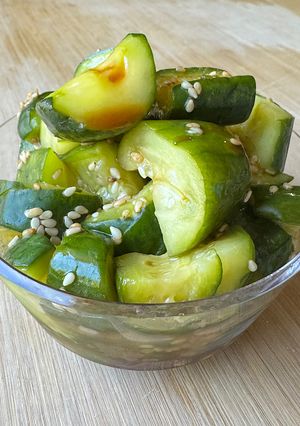 A picture of Japanese Mashed Cucumber Salad.