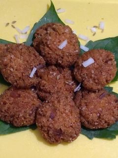 ঠেকুয়া (Thekua recipe in Bengali) রেসিপির প্রধান ছবি