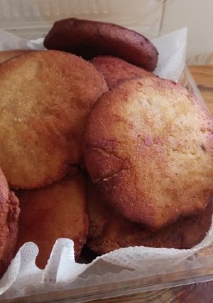 A picture of Kabalagala(Ugandan pancakes).