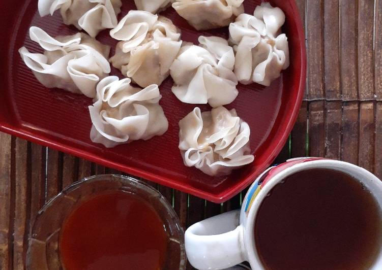 Bagaimana Menyiapkan Gyoza Udang Ayam yang Enak Banget