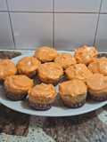 Muffins rusticos de merengue suave textura con relleno sorpresa