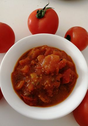 A picture of Tomato launji.