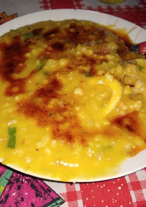 Una foto de Locro súper fácil y liviano de trigo pelado riquísimo 😋😋