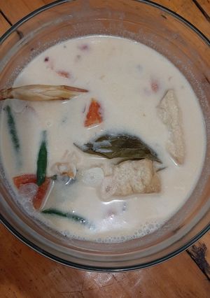 Foto resep Ikan asap dan tahu kuah santan