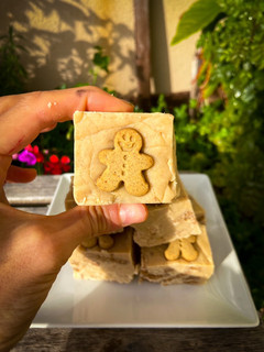 Una foto de Gingerbread fudge