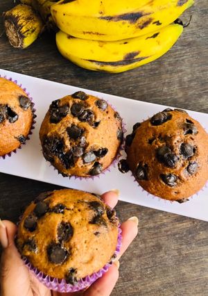 A picture of Banana chocolate muffins.