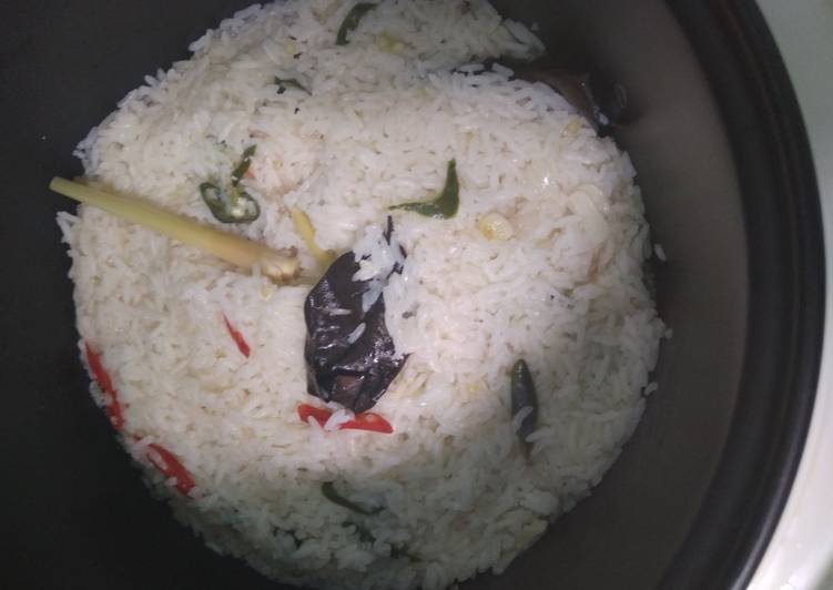 Sego liwet tumis (nasi liwet)