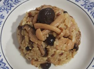 รูปของ ข้าวอบเห็ด