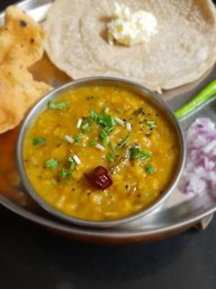 દૂધી ચણા નું શાક (Dudhi Chana Saak Recipe In Gujarati) રેસીપી મુખ્ય ફોટો