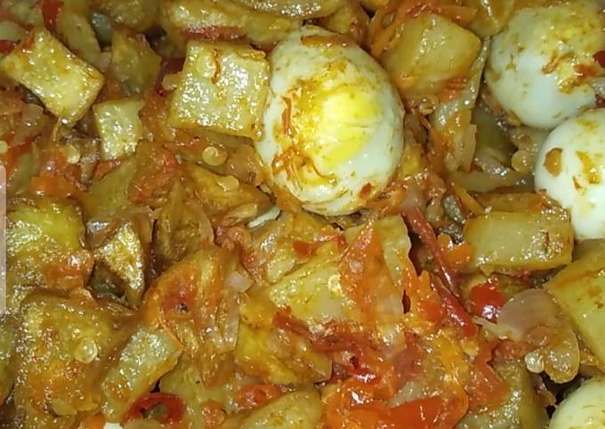 Anti Ribet, Bikin Balado kentang telur puyuh Farah Quinn