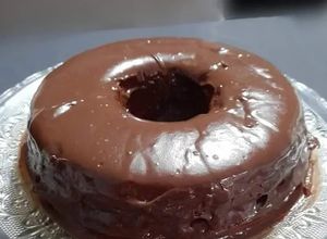 Foto de Bolo de Cenoura com Cobertura de Chocolate