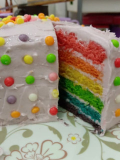 Foto resep Rainbow Cake dgn Cream Cheese Frosting (resep Kerry Cooks)